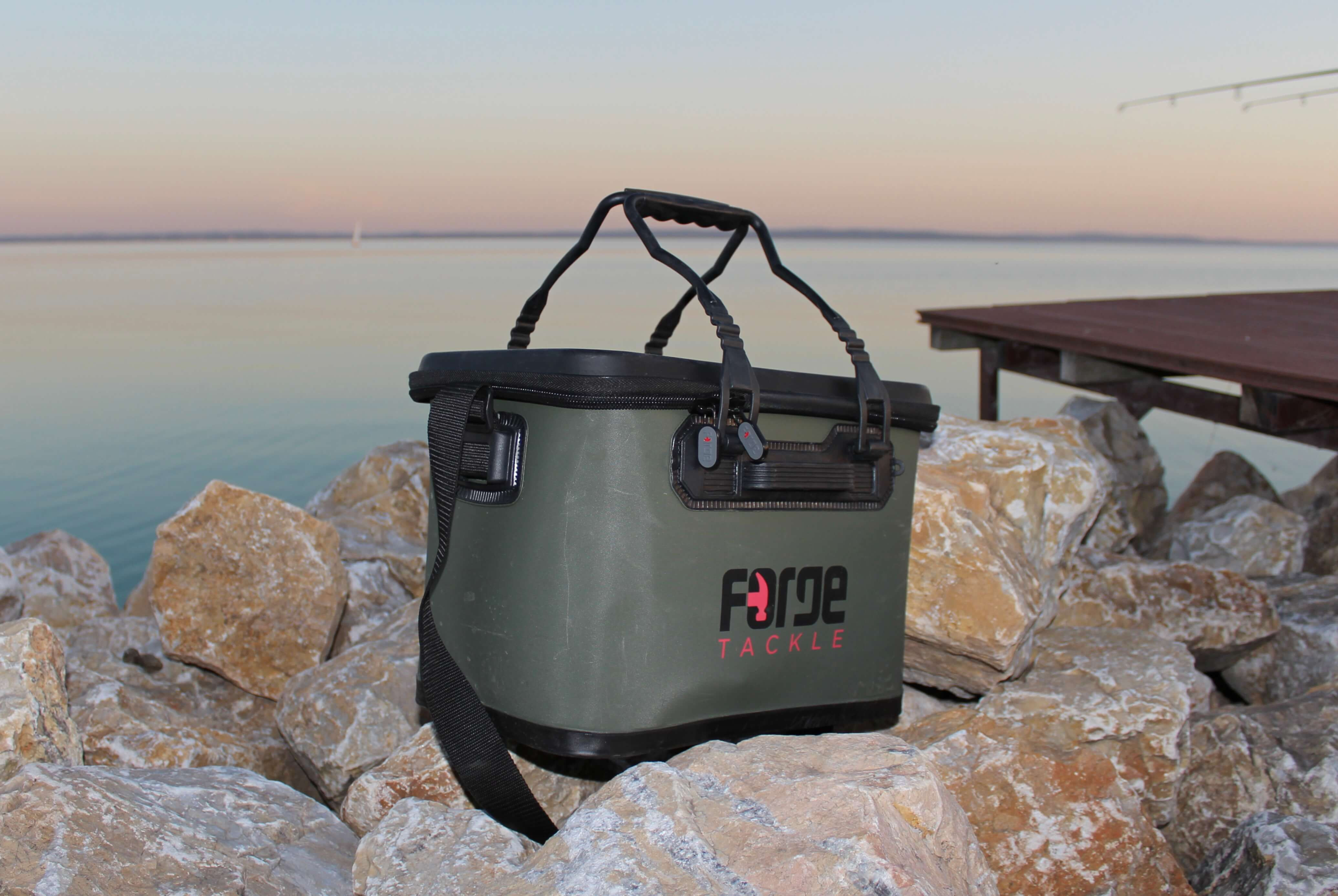 Forge Tackle EVA vízálló táskák - EVA Table Top Bag XL