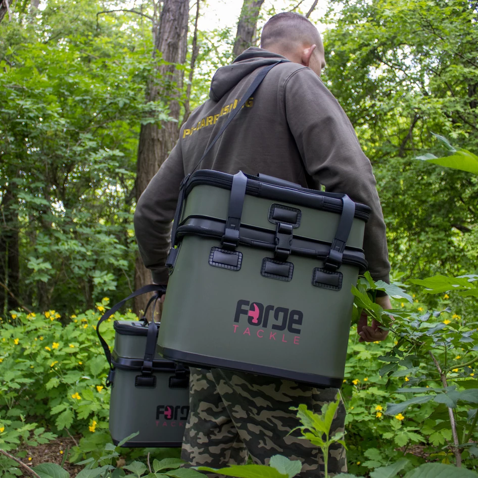 Forge EVA Table Top Master Bag Compact asztaltetős vízálló táska (22 L + 8 L)